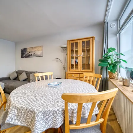- Haus H, App 0h0404 Lejlighed *
